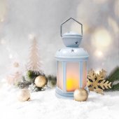 513-067; Декоративный фонарь 12х12х20.6 см, белый корпус, теплый белый цвет свечения с эффектом пламени свечи